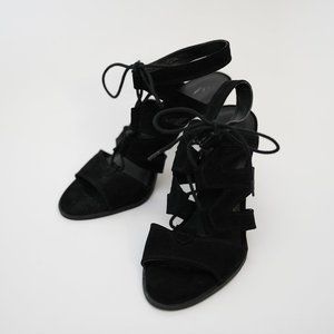 Simply Vera Black Heels